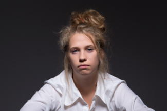 COMO DISTINGUIR EL HAMBRE EMOCIONAL DEL HAMBRE FÍSICO